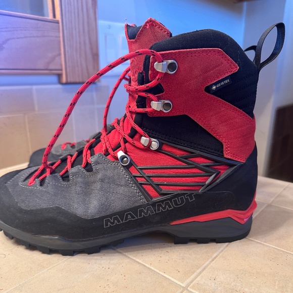 Mammut Kento Pro High GTX Mountaineering Boot - Men's - Picture 1 of 5
